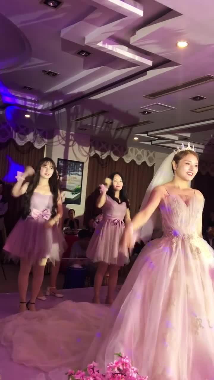 结婚跳舞视频,见证甜蜜婚礼的浪漫舞曲时刻