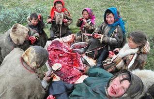 吃生肉的民族视频